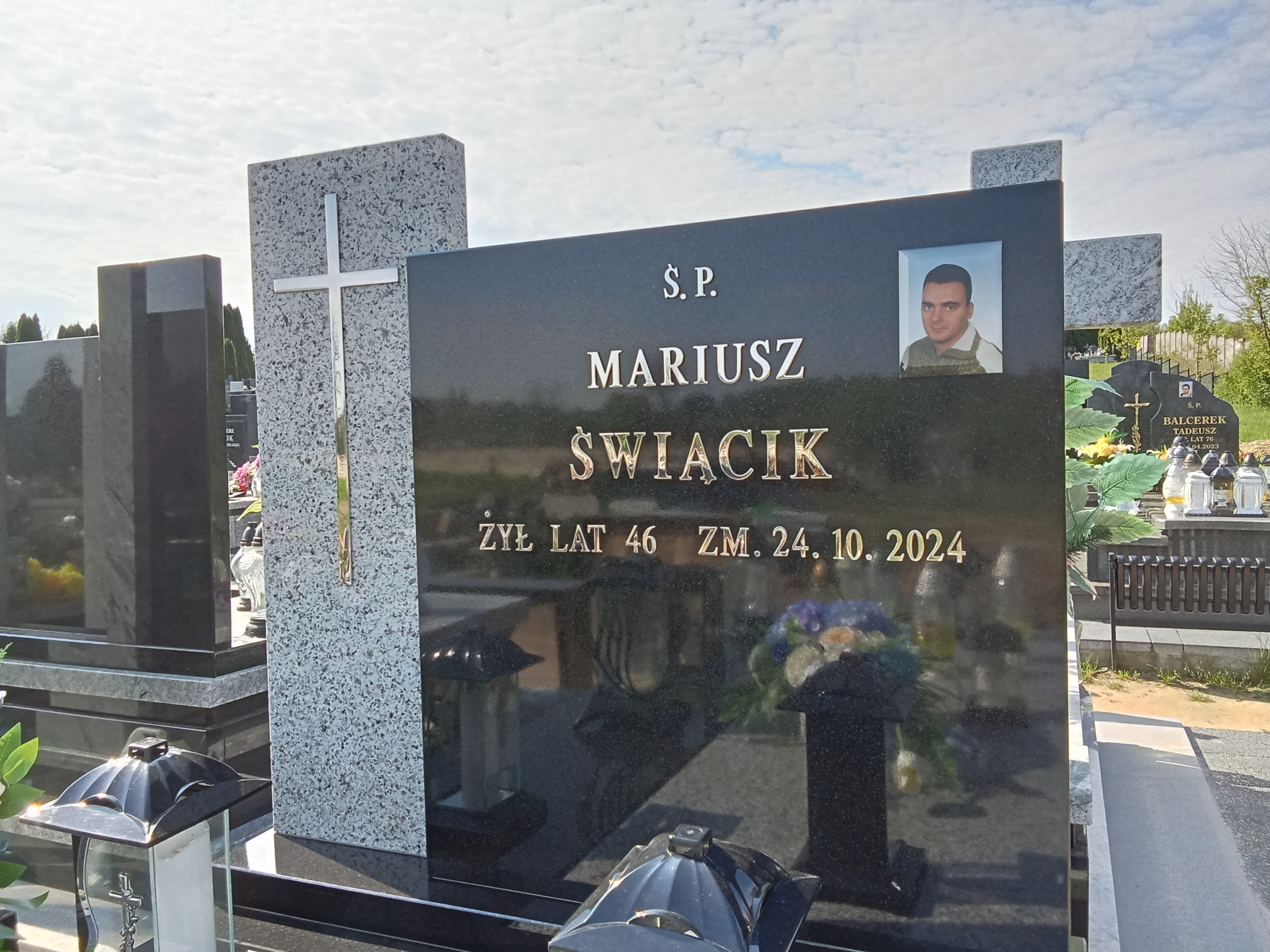 Mariusz Świącik 1978 Mstów - Grobonet - Wyszukiwarka osób pochowanych