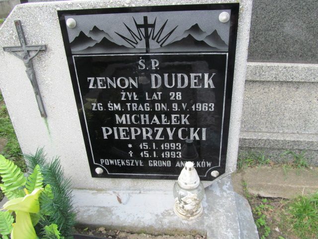 Zenon Dudek Mstów - Grobonet - Wyszukiwarka osób pochowanych